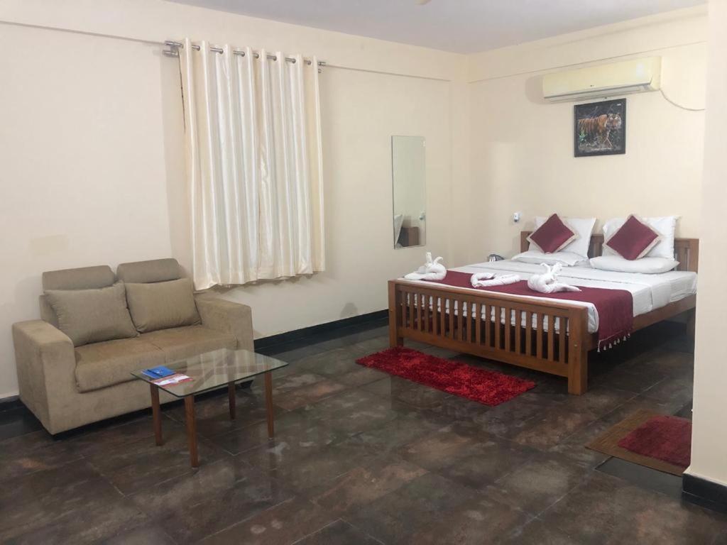 Kstdc Hotel Mayura Pavithra Yediyur Kunigal Zewnętrze zdjęcie